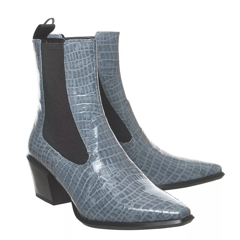 Vagabond Betsy Chelsea Boot